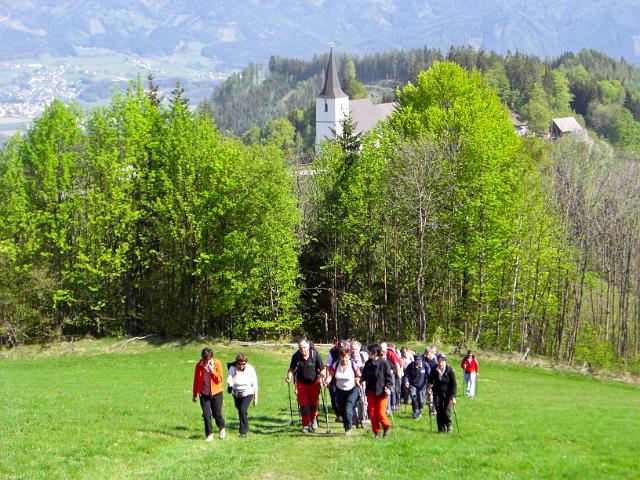 19 ueber eine schoene Wiese.JPG